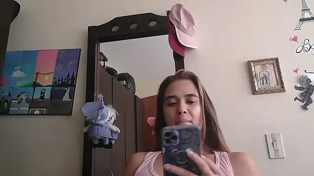 Snapshot of trianabell chatting on May 14, 5:09 pm trianabell online show from May 14, 5:09 pm