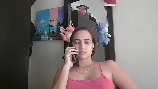 Snapshot of trianabell chatting on July 18, 6:01 pm trianabell online show from July 18, 6:01 pm