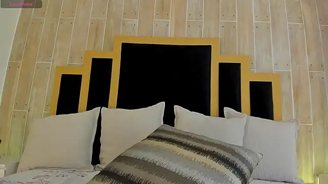 Snapshot of TamyHoney chatting on February 22, 1:55 am TamyHoney online show from February 22, 1:55 am