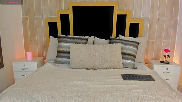 Snapshot of TamyHoney chatting on February 23, 4:46 pm TamyHoney online show from February 23, 4:46 pm