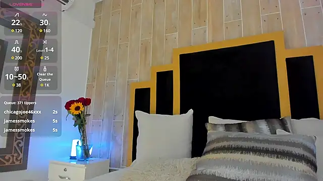 Snapshot of TamyHoney chatting on March 11, 10:53 pm TamyHoney online show from March 11, 10:53 pm