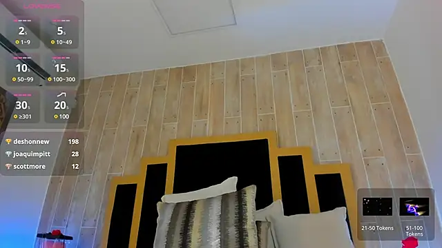 Snapshot of TamyHoney chatting on March 15, 2:14 am TamyHoney online show from March 15, 2:14 am