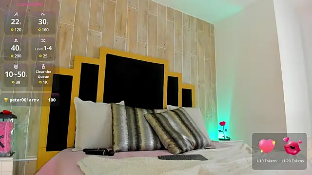 Snapshot of TamyHoney chatting on March 17, 12:30 am TamyHoney online show from March 17, 12:30 am