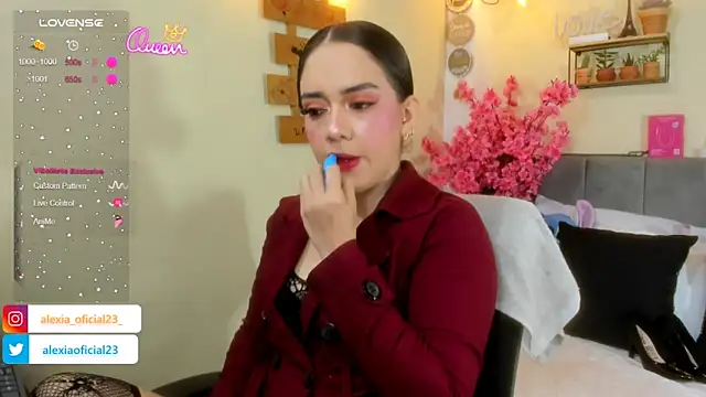Snapshot of Alexia_Sweet_x chatting on June 11, 5:49 am Alexia Sweet x online show from June 11, 5:49 am