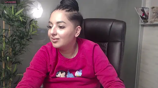 BustyAllyy online show from March 13, 10:43 pm