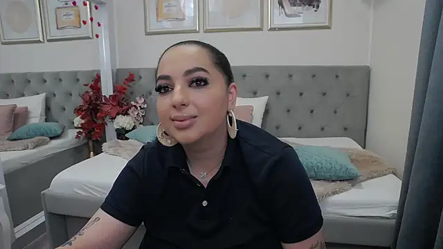 Snapshot of BustyAllyy chatting on May 13, 6:16 pm BustyAllyy online show from May 13, 6:16 pm