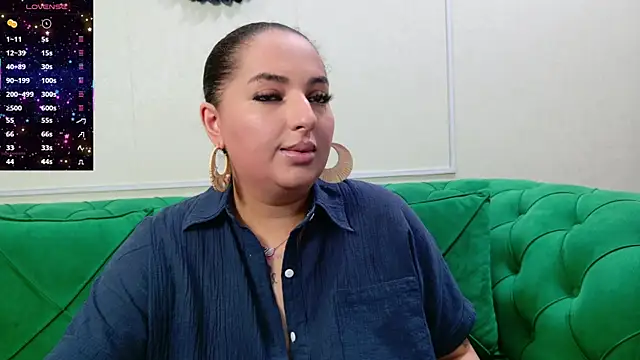Snapshot of BustyAllyy chatting on July 24, 3:21 pm BustyAllyy online show from July 24, 3:21 pm