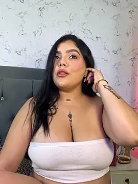 Snapshot of Brhiana_Williamms chatting on June 2, 3:03 pm Brhiana Williamms online show from June 2, 3:03 pm
