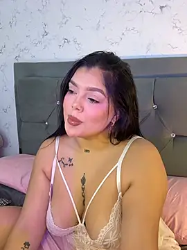 Snapshot of Brhiana_Williamms chatting on July 2, 6:47 pm Brhiana Williamms online show from July 2, 6:47 pm