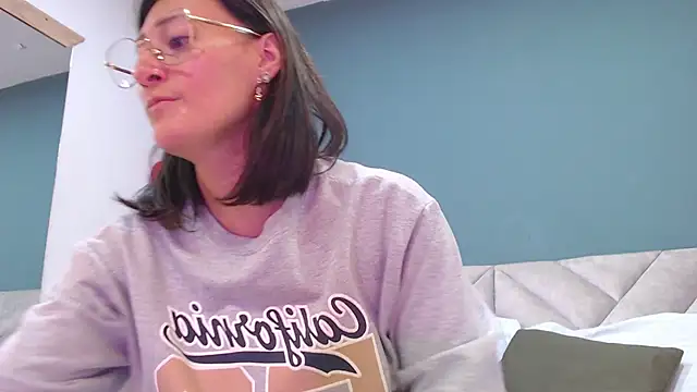 SharisWillian online show from March 19, 4:03 am