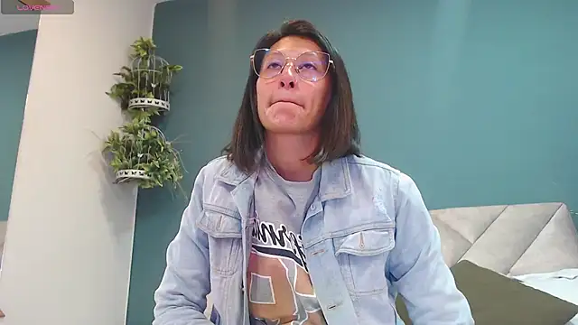 SharisWillian online show from November 27, 3:41 am