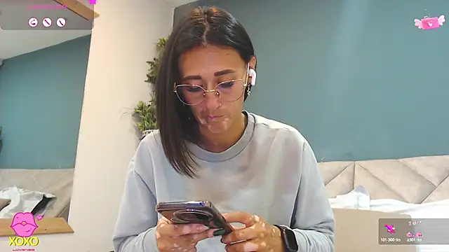 SharisWillian online show from April 23, 3:41 am