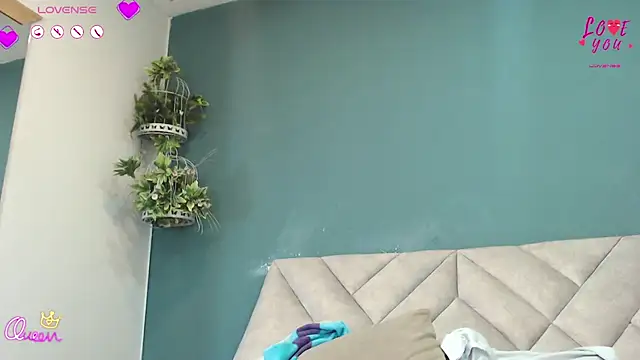 Snapshot of SharisWillian chatting on July 31, 3:33 pm SharisWillian online show from July 31, 3:33 pm