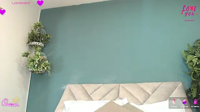 Snapshot of SharisWillian chatting on August 1, 3:39 am SharisWillian online show from August 1, 3:39 am