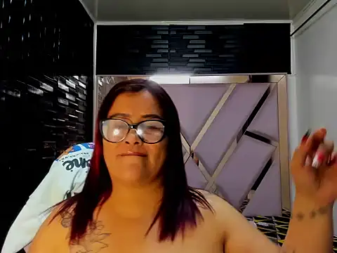 DaianaLutz online show from November 5, 1:33 pm