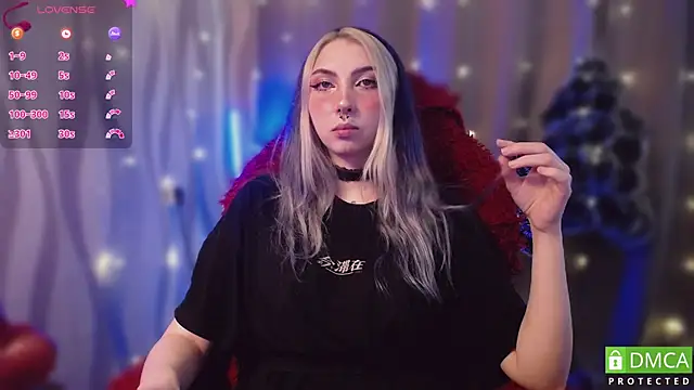 JustMeowGirl online show from January 9, 6:17 am