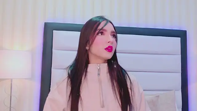 Snapshot of MiaSweeths chatting on November 20, 12:05 pm MiaSweeths online show from November 20, 12:05 pm