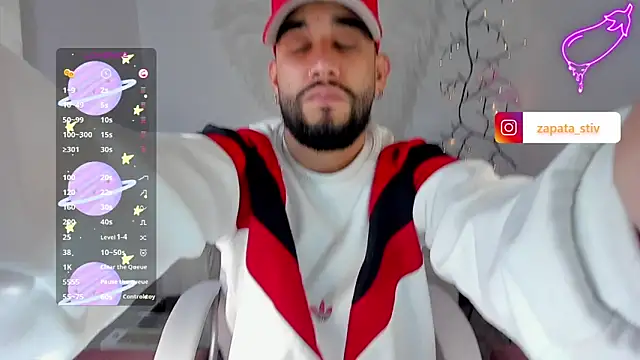 Snapshot of estiben_05 chatting on October 28, 9:17 pm estiben 05 online show from October 28, 9:17 pm