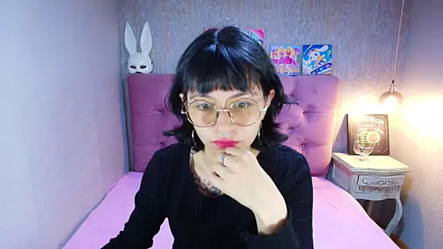 charlottemoonxz online show from June 17, 5:14 pm