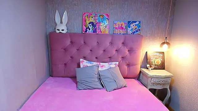 charlottemoonxz online show from June 29, 4:40 pm