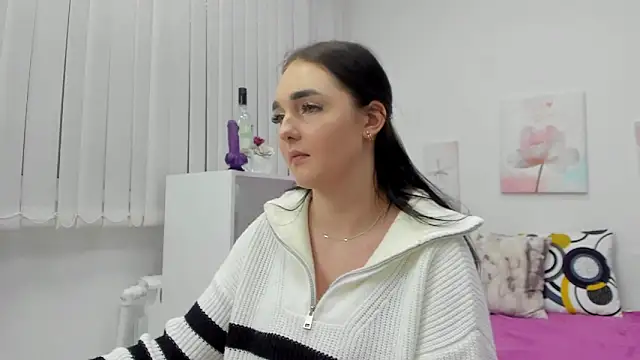 Pretty anniee online show from February 4, 7:40 am