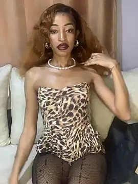 Snapshot of GoddessVee chatting on December 29, 1:49 pm GoddessVee online show from December 29, 1:49 pm