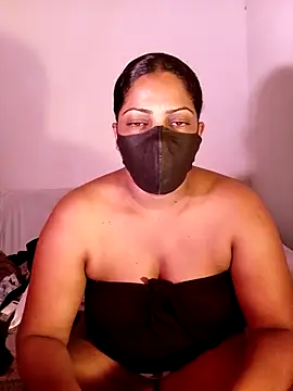 Snapshot of Kim_kardashia1 chatting on June 11, 1:05 am Kim kardashia1 online show from June 11, 1:05 am
