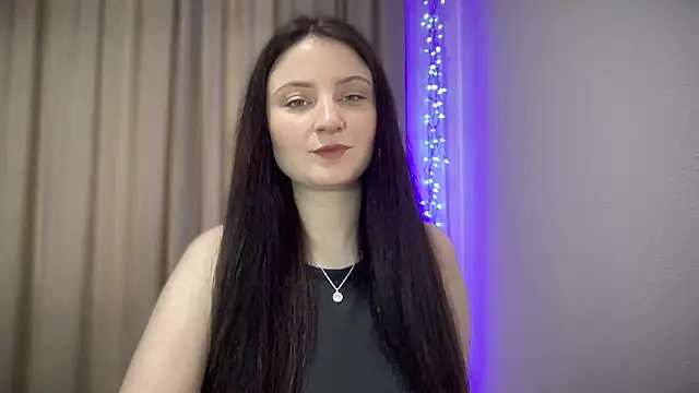 Snapshot of LocaAlis chatting on February 5, 11:23 am LocaAlis online show from February 5, 11:23 am