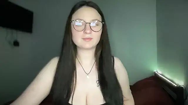 Snapshot of LocaAlis chatting on October 18, 4:08 pm LocaAlis online show from October 18, 4:08 pm