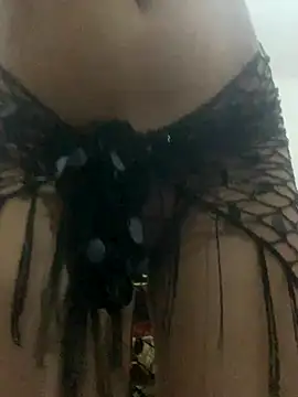 Snapshot of sohadallo3a chatting on November 23, 1:33 pm sohadallo3a online show from November 23, 1:33 pm