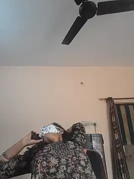 Snapshot of Sajal-03 chatting on February 20, 3:01 am Sajal-03 online show from February 20, 3:01 am