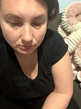 MilfyMrsRobinson online show from January 14, 10:32 am