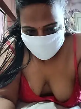 Snapshot of Love_Jenny chatting on June 5, 9:04 am Love Jenny online show from June 5, 9:04 am