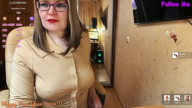 Snapshot of MyLadySkyLuck chatting on February 3, 3:26 am MyLadySkyLuck online show from February 3, 3:26 am