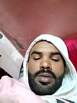 Snapshot of ListedLoin chatting on January 6, 5:52 am ListedLoin online show from January 6, 5:52 am