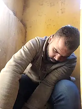 Snapshot of ListedLoin chatting on January 18, 12:04 pm ListedLoin online show from January 18, 12:04 pm