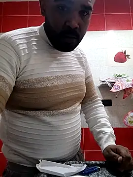 Snapshot of ListedLoin chatting on February 27, 10:59 am ListedLoin online show from February 27, 10:59 am