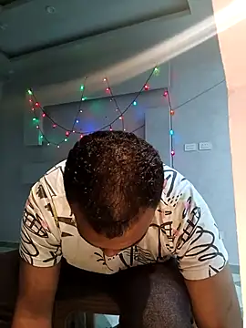 Snapshot of ListedLoin chatting on March 7, 7:49 pm ListedLoin online show from March 7, 7:49 pm