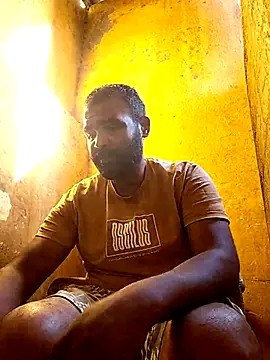 ListedLoin online show from November 6, 1:01 pm