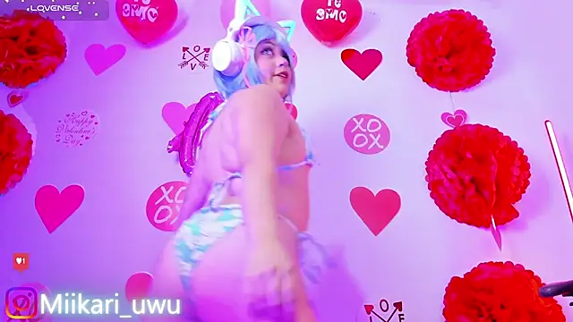 Snapshot of Ahri_Elderwood chatting on February 20, 6:26 am Ahri Elderwood online show from February 20, 6:26 am