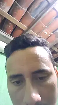 Snapshot of luissilva0071 chatting on March 4, 9:32 pm luissilva0071 online show from March 4, 9:32 pm