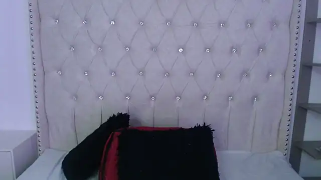 Snapshot of Abril_Squirt chatting on November 4, 7:46 pm Abril Squirt online show from November 4, 7:46 pm