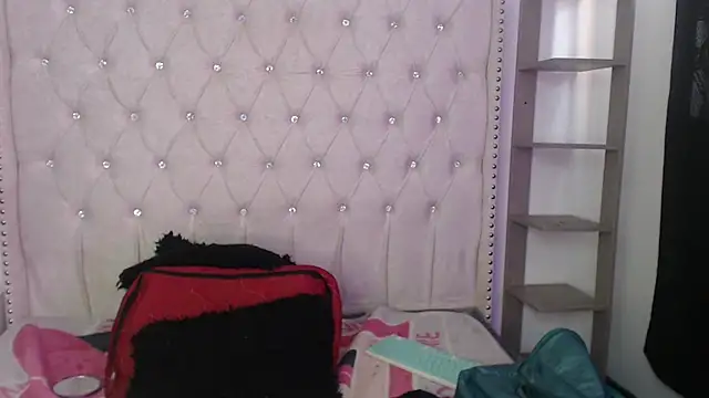 Snapshot of Abril_Squirt chatting on November 16, 4:45 pm Abril Squirt online show from November 16, 4:45 pm