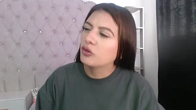 Snapshot of Abril_Squirt chatting on May 4, 7:54 pm Abril Squirt online show from May 4, 7:54 pm