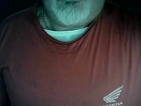 Snapshot of cashot58 chatting on October 1, 1:06 pm cashot58 online show from October 1, 1:06 pm