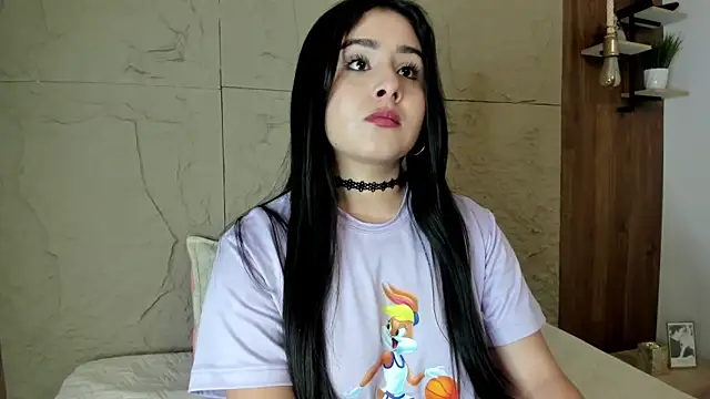 Snapshot of Malu_M chatting on June 1, 11:34 am Malu M online show from June 1, 11:34 am