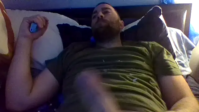 jwiththethickone413 online show from March 18, 4:37 am