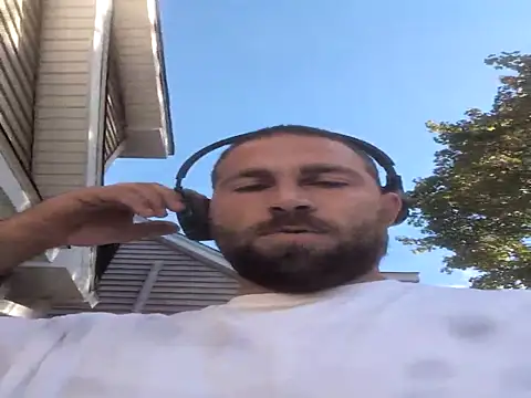 jwiththethickone413 online show from October 3, 3:42 pm