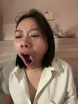 Eliza-E online show from February 14, 12:29 am