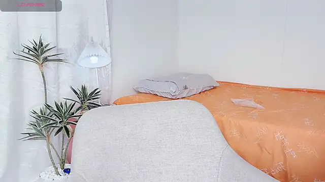 I Am Boo online show from September 23, 6:05 am